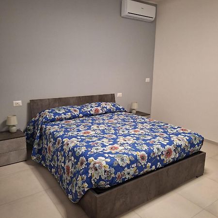 Desy Apartment Сиракузы Экстерьер фото